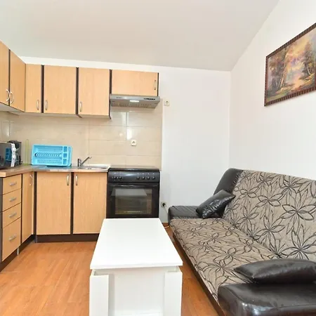 Apartament 1985 - A80779 Pula